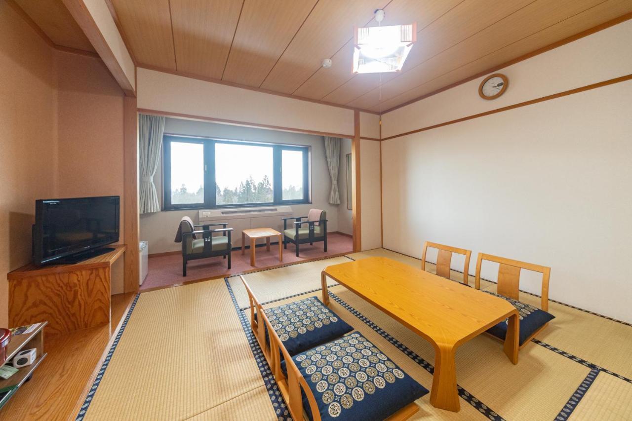 ホテル 休暇村妙高 エクステリア 写真